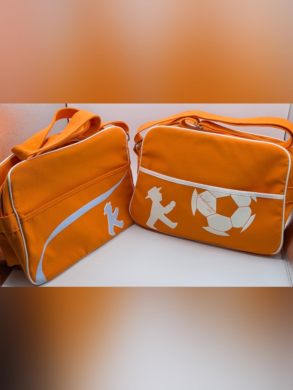 ✨ RARE VINTAGE 2006 GERMAN FIFA WORLD CUP "AMPELMANN BERLIN" HOBO BAGS ✨